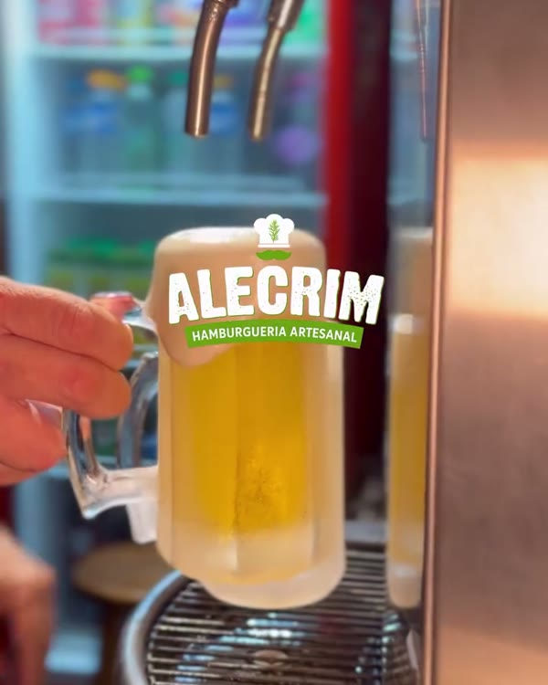 Caneca de chopp com o logo do Alecrim